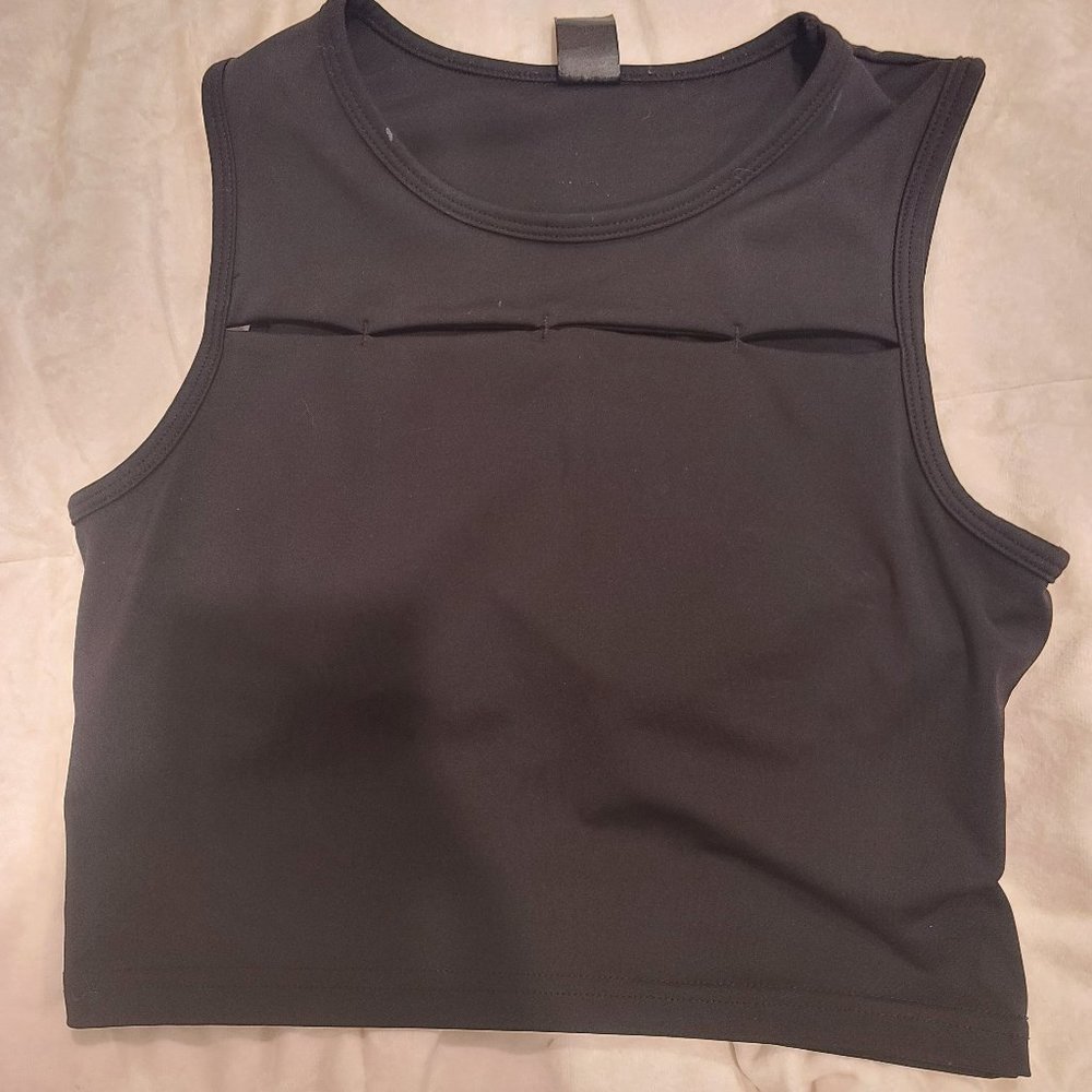 Black Cutouts Sports Crop Top